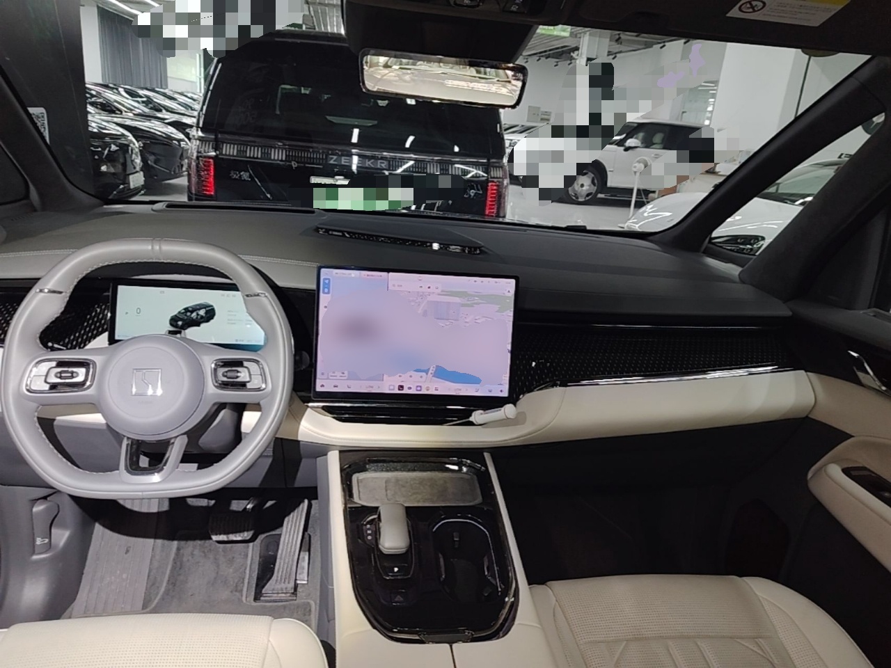 Zeekr 009 2024 Six-Seat Executive Version 4WD 108 kWh — снимка 12