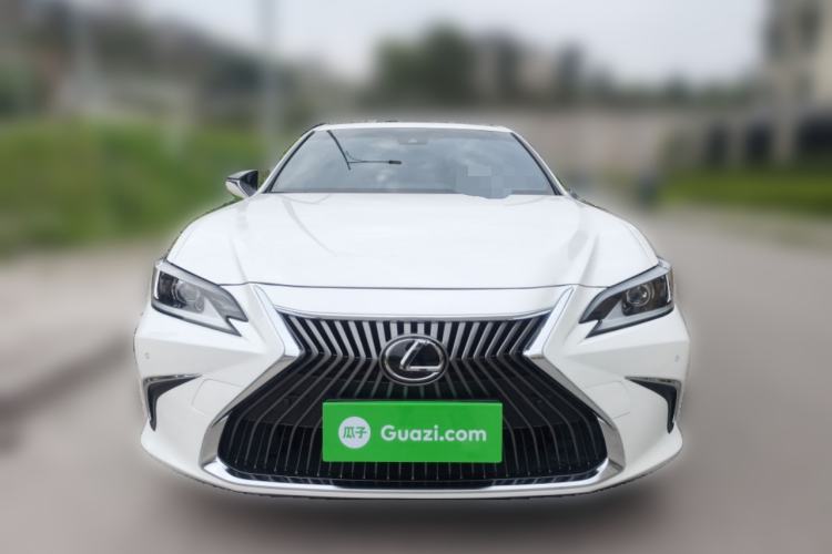 Used Lexus ES 2020 200 Excellence Edition
