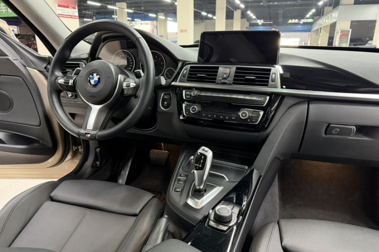 Used BMW 3 Series GT 2018 320i Sport Edition
