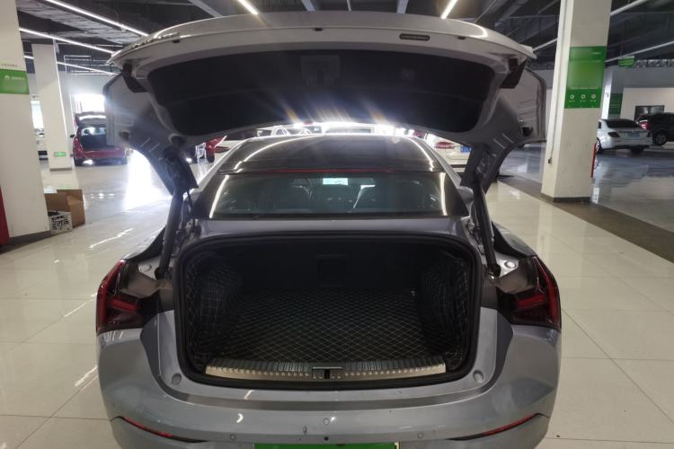 Used NETA S 2022 Extended-Range Version 1160 km Range Rear-Wheel Drive Mid-Grade
