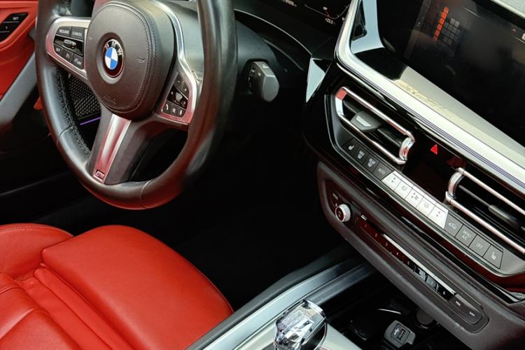 Used BMW Z4 2019 sDrive 25i M Sport Night Edition package Interior 1