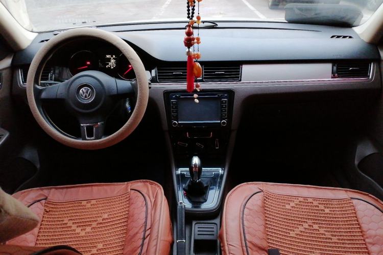 Used Volkswagen Bora 2015 Value Edition 1.6L Automatic Comfort Version