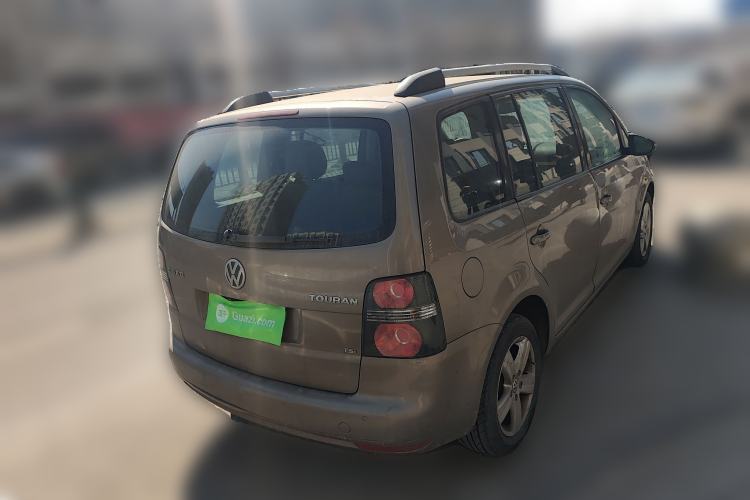 Used Volkswagen Touran 2015 1.4T Manual Fashion Edition 5-Seater
