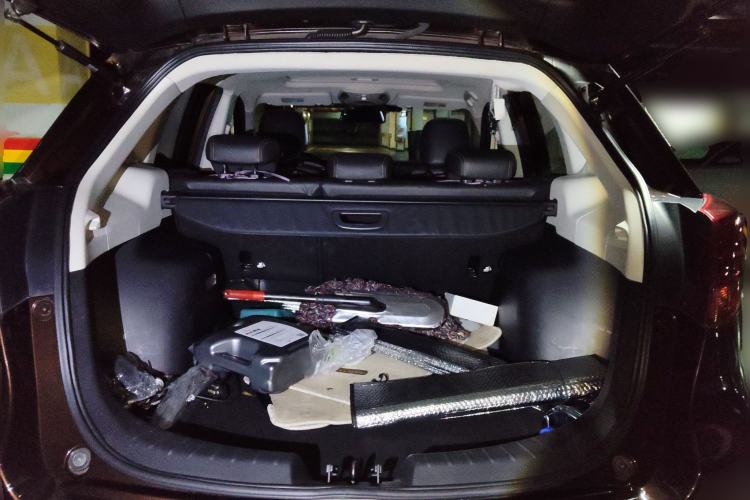 Used GAC Trumpchi GS5 Super 2015 1.8T Automatic All-Wheel-Drive Luxury Edition Trunk