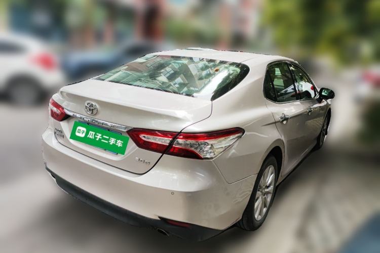 Used Toyota Camry 2018 2.0G Luxury Edition
