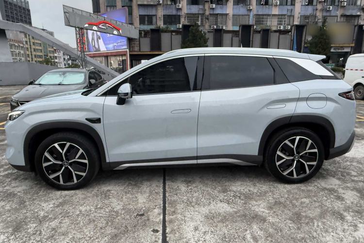 Used BYD Song L DM-i 2025 Intelligent Driving Version 160 km Beyond-Range Type
