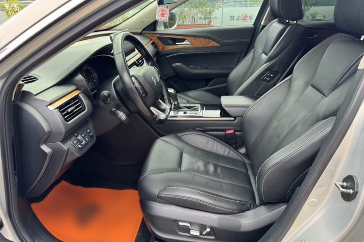 Used Hongqi H5 2018 30TD Smart Connective Dynamic 60th Anniversary Edition Interior 1