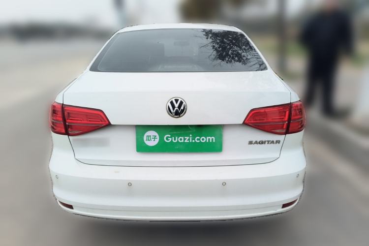 Used Volkswagen Sagitar 2015 1.6L Manual Comfort Model