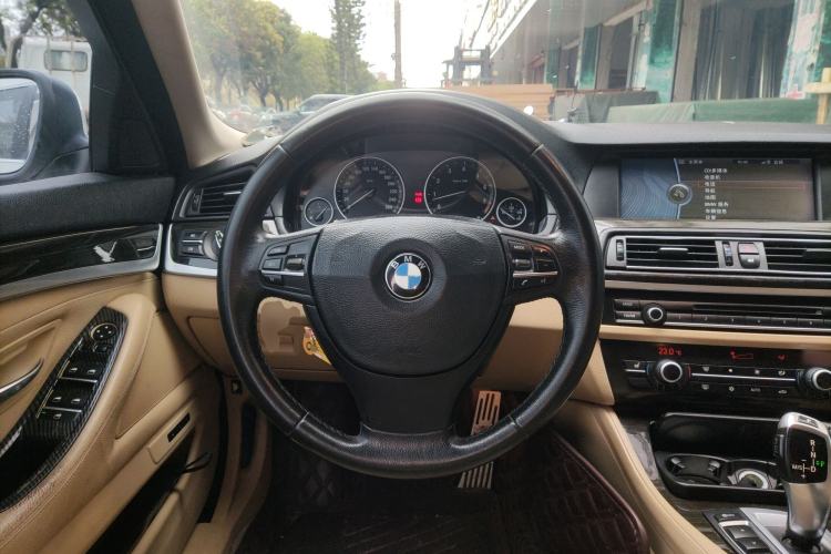 Used BMW 5 Series 2012 530Li Leading Model