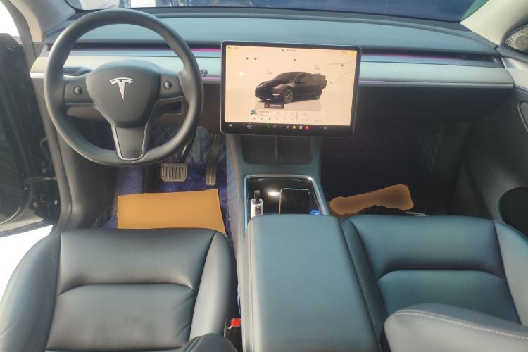 Used Tesla Model Y 2023 Rear-Wheel-Drive Version Center Console