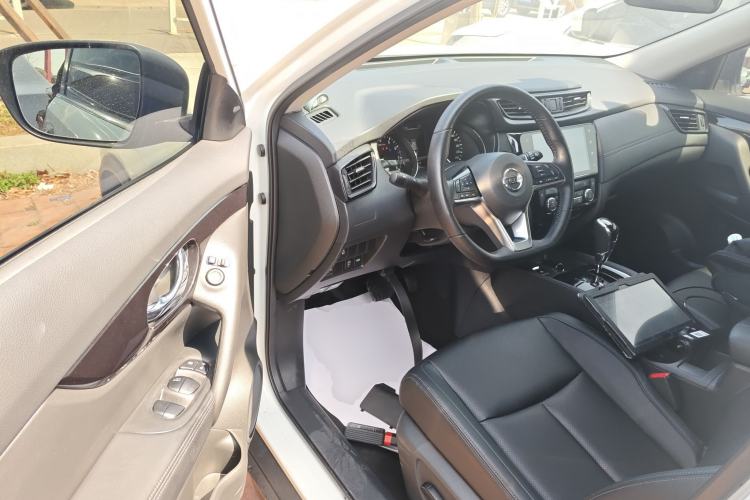 Used Nissan X-Trail 2023 Classic 2.0L Two-Wheel Drive Smart Connect & Comfort Edition Driver Seat