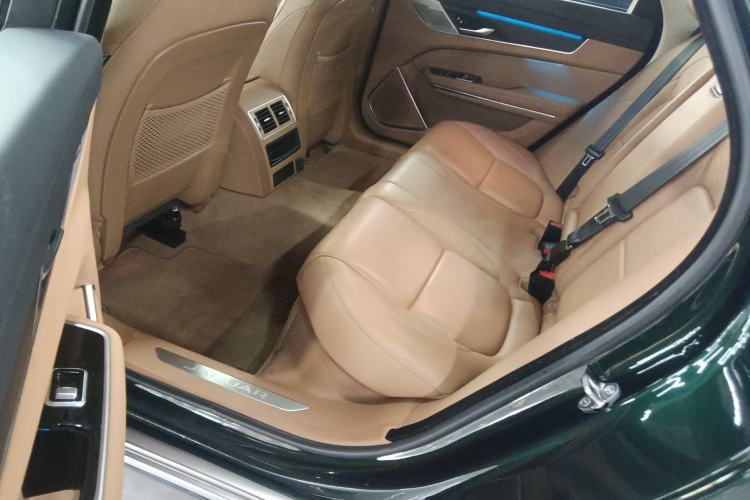 Used Jaguar XFL 2024 2.0T P250 Two-Wheel Drive Prestige Luxury Edition Left Rear Seat