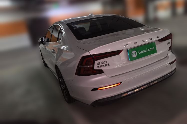 Used Volvo S60 2025 B4 Zhiyi Luxury Edition
