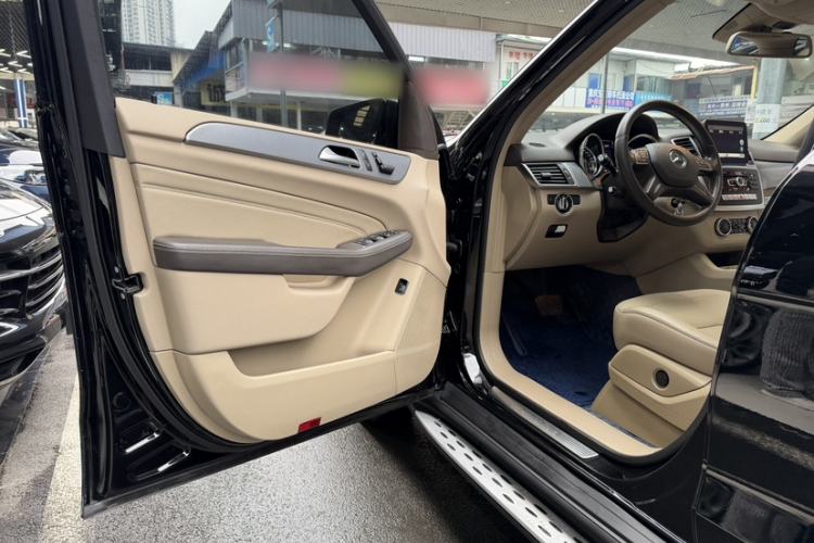 Used Mercedes-Benz M-Class 2015 ML 320 4MATIC
