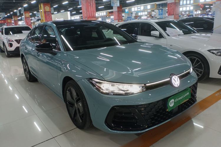 Used Volkswagen Passat 2025 Pro 380TSI Starry Dragon Luxury Edition
