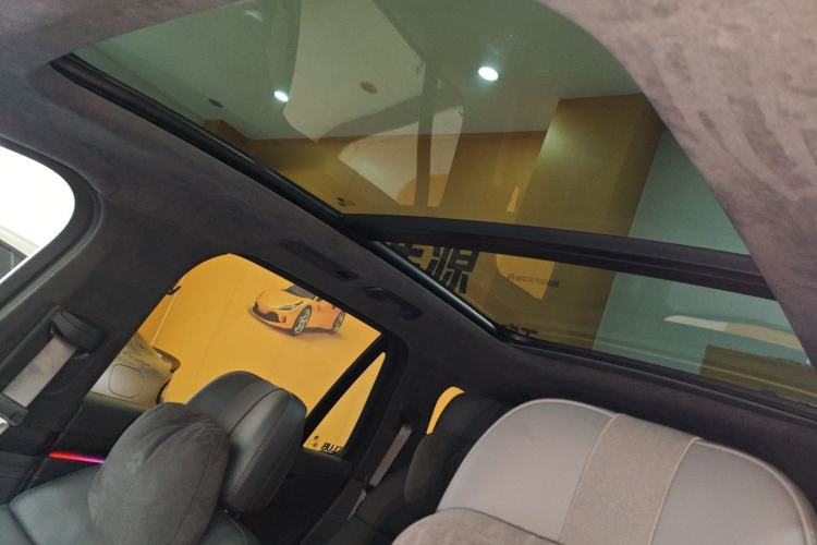 Used Nio ES8 2024 100kWh Signature Edition
