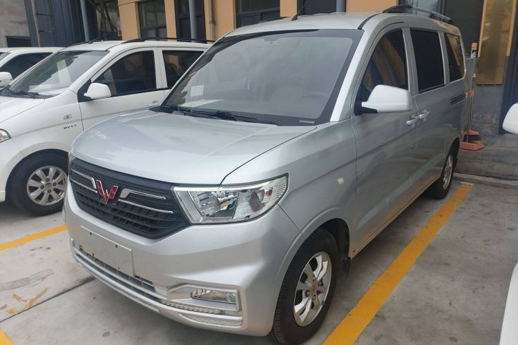 Used Wuling Hongguang V 2019 1.5L Standard Version L2B