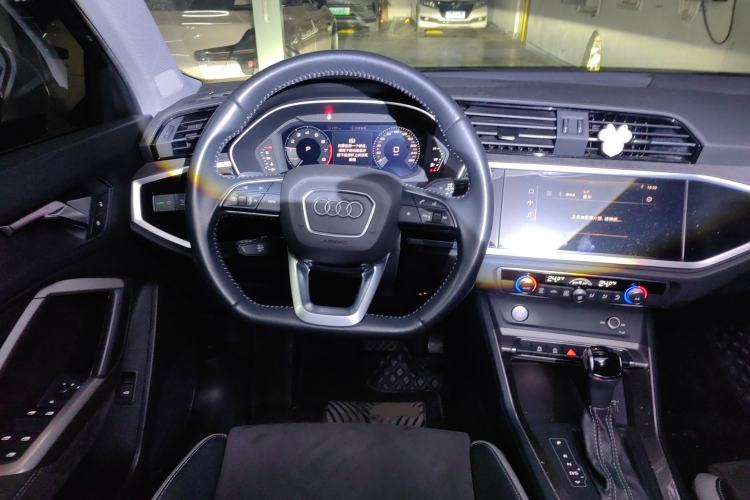 Used Audi Q3 2020 35 TFSI Fashion Dynamic Model
