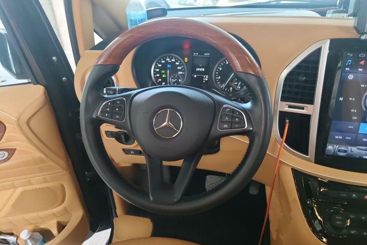 Used Mercedes-Benz Vito 
