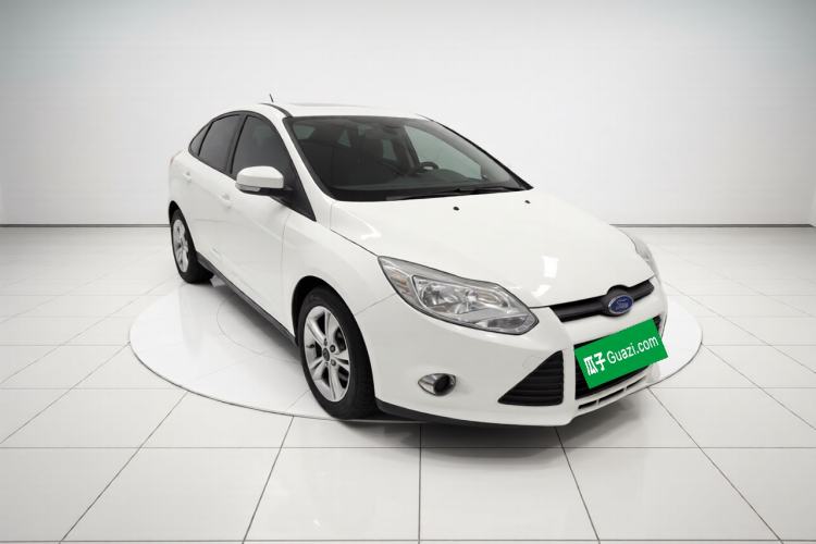 Used Ford Focus 2012 Sedan 1.6L Automatic Fashion Edition
