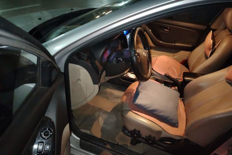 Used Hyundai Celesta 2011 1.6L Automatic Luxury Version
