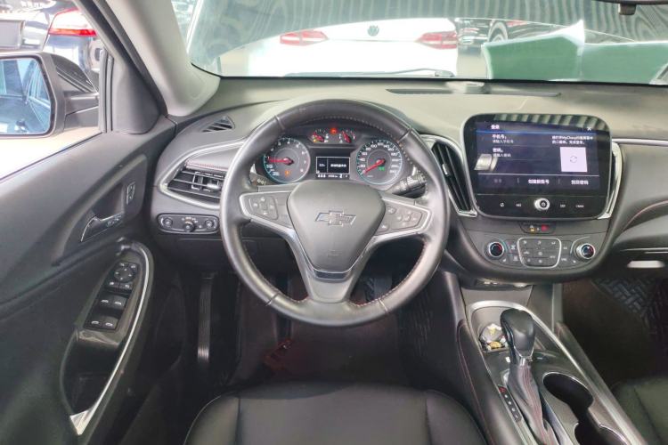 Used Chevrolet Malibu XL 2022 Redline 550T Automatic Sport Edition Steering Wheel