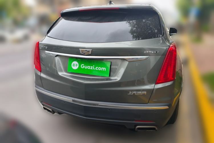 Used Cadillac XT5 2018 25T Luxury Model Rear