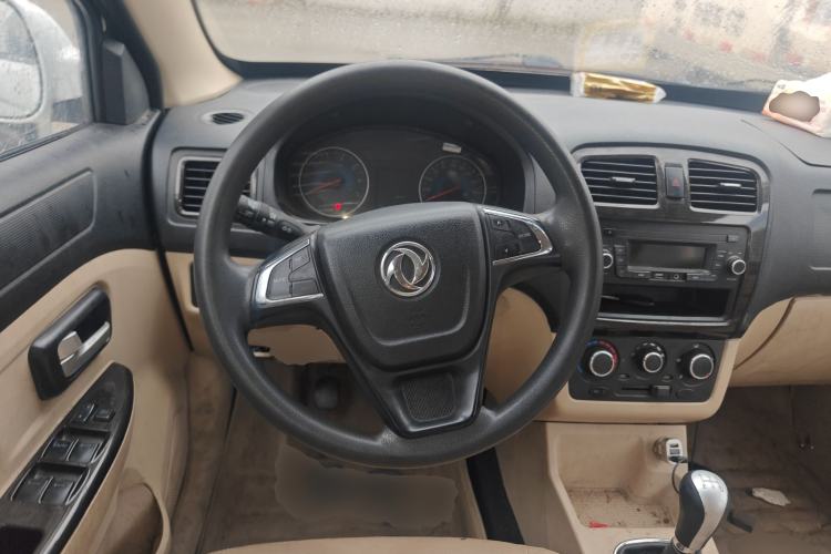 Used Dongfeng Fengon 370 2016 1.5L Manual Standard Edition SFG15-02 5 Seats