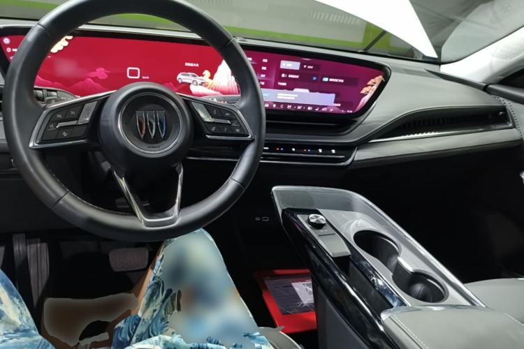 Used Buick E5 2025 Model 620KM Prestige Edition
