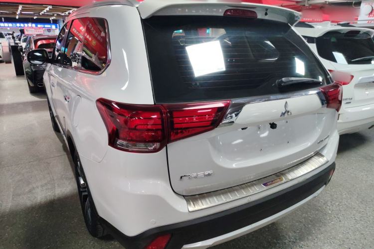 Used Mitsubishi Outlander 2018 2.4L 4x4 Elite Edition 5 Seats