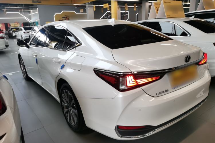 Used Lexus ES 2021 200 Excellence Edition