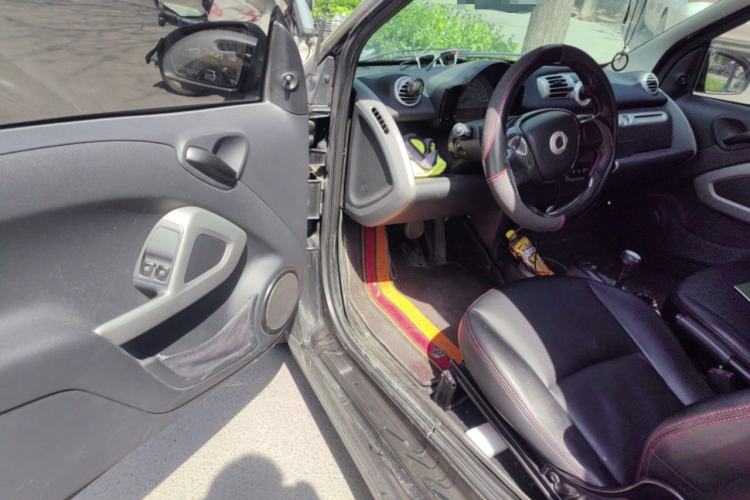 Used smart fortwo 2011 1.0 MHD Kobe Special Edition Driver Seat