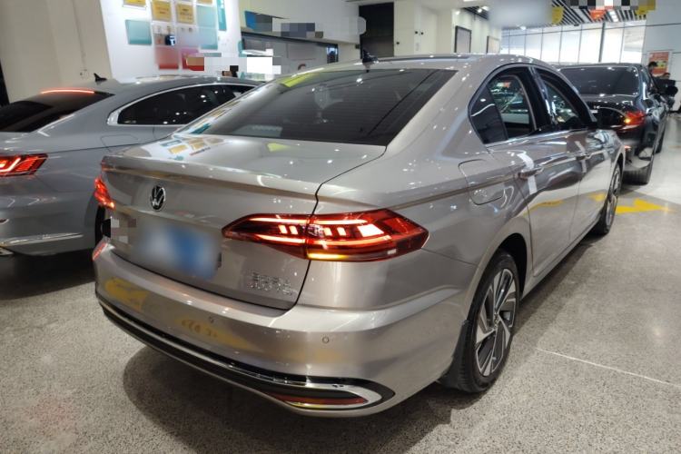 Used Volkswagen Bora 2024 300TSI DSG Prestige Edition Rear Right 45 Deg