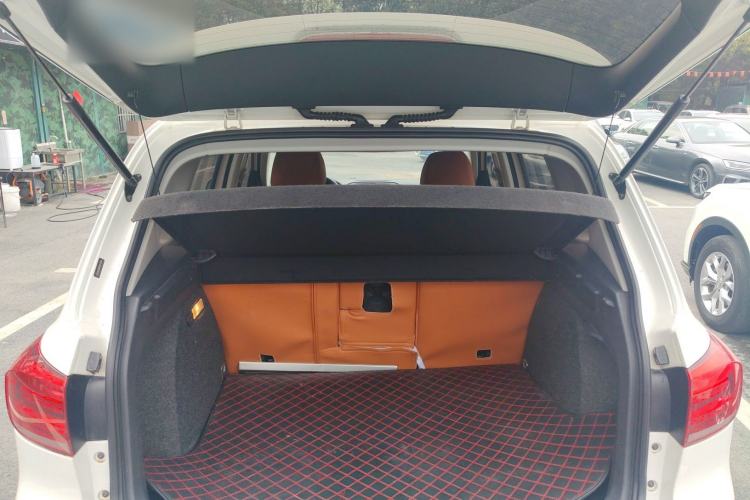 Used Volkswagen Tiguan 2017 300TSI Automatic Two-Wheel Drive Silk Road Luxury Edition Trunk