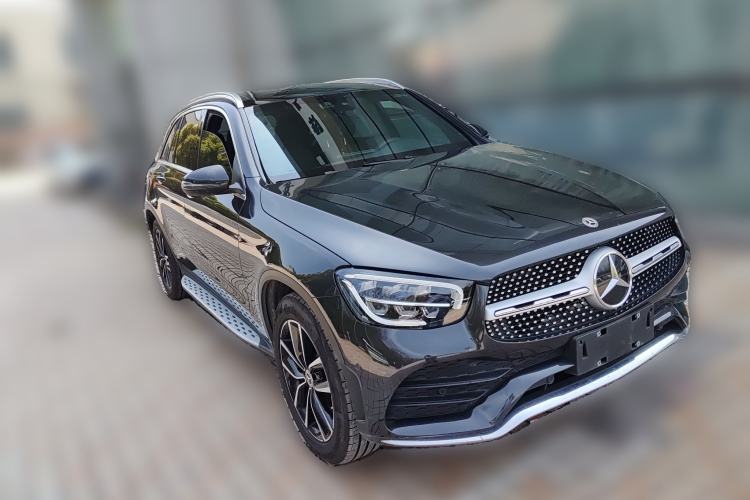 Used Mercedes-Benz GLC 2021 GLC 260 L 4MATIC Luxury Model Front Right 45 Deg