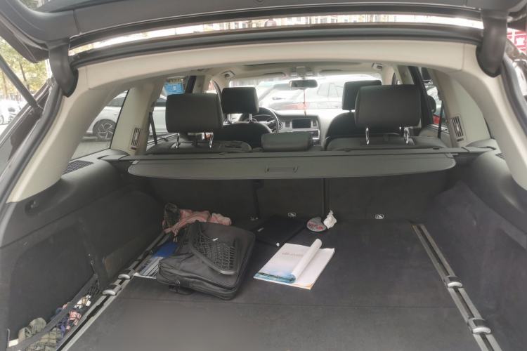 Used Audi Q7 2014 35 TFSI Sport Edition Trunk