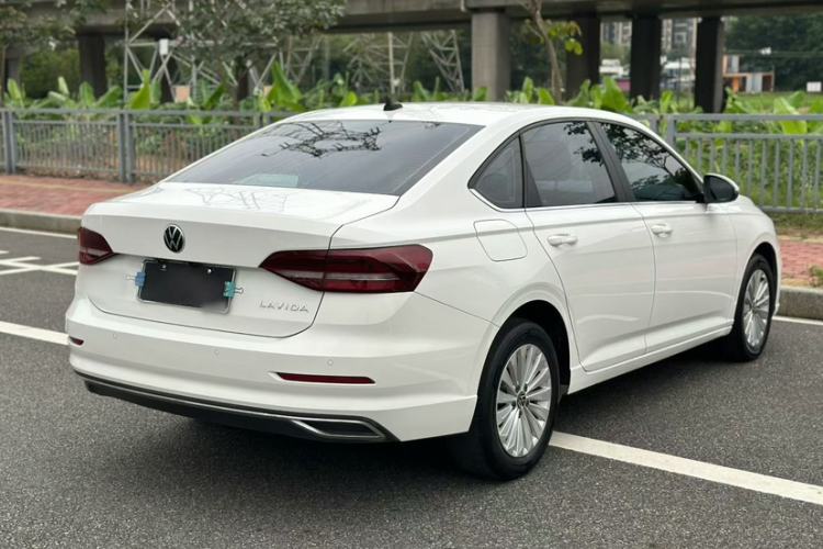 Used Volkswagen Lavida 2021 1.5L Automatic Comfort Edition Exterior 6