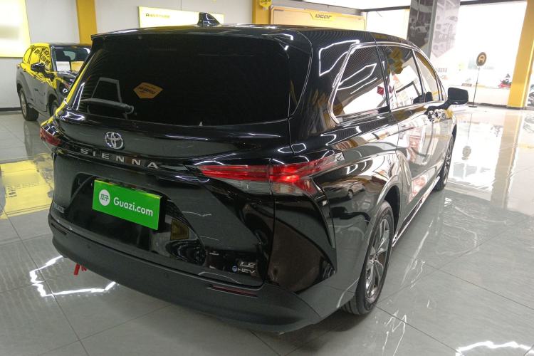 Used Toyota Sienna 2026 Model 2.5L Dual-Engine Two-Wheel-Drive Comfort Edition