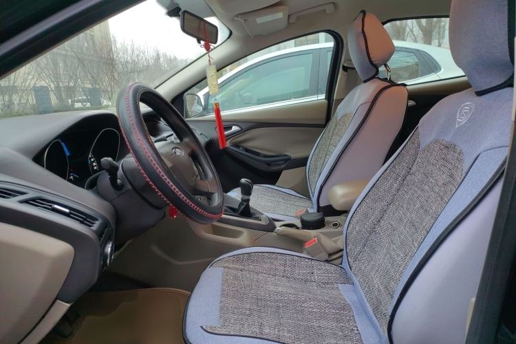 Used Ford Focus 2012 Sedan 1.6L Manual Comfort Model