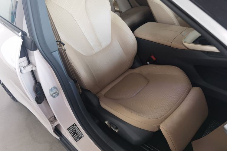 Used ARCFOX Alpha S5 2024 708MAX 200kW Right Front Seat