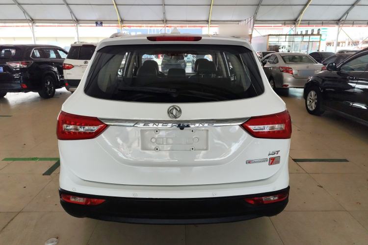 Used Dongfeng Fengon 580 2017 1.5T Manual Luxury Model