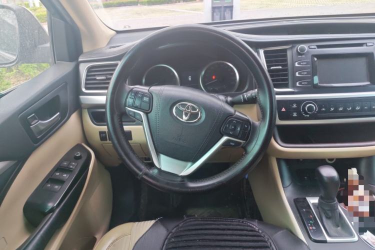 Used Toyota Highlander 2021 2.0T Four-Wheel Drive Elite Edition 7-Seater Steering Wheel