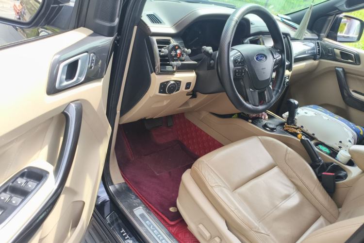 Used Ford Everest 2016 2.0T Gasoline Automatic 4x4 Flagship Edition Driver Seat