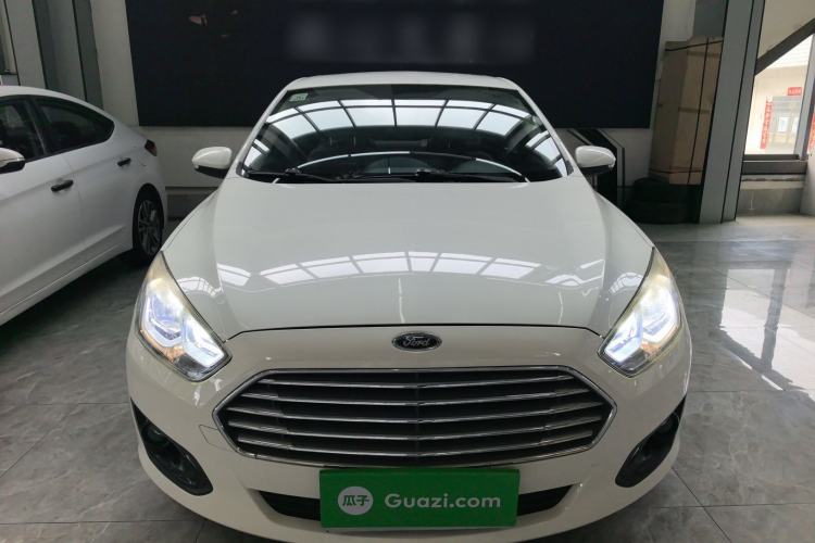 Used Ford Escort 2015 1.5L Automatic Comfort Edition Front