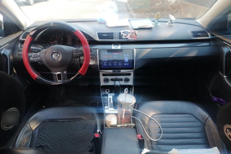 Used Volkswagen Magotan 2012 1.8TSI Luxury Model Center Console