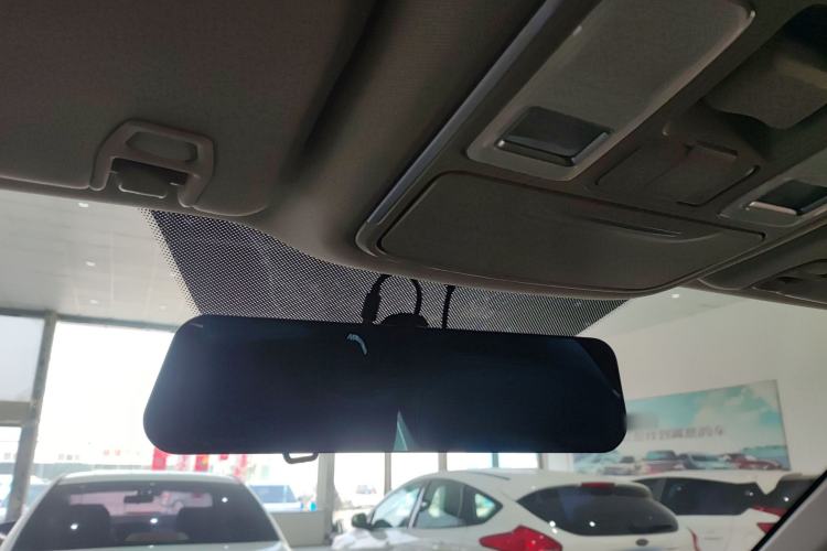 Used Geely Auto Emgrand X7 Sport 2018 1.8TD Automatic Two-Wheel Drive Smart Connect 4G Internet Edition