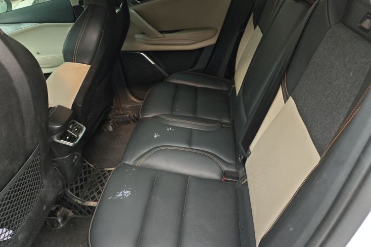 Used Lynk & Co 06 EM-P 2022 PHEV 84 km Range Pro Version Left Rear Seat