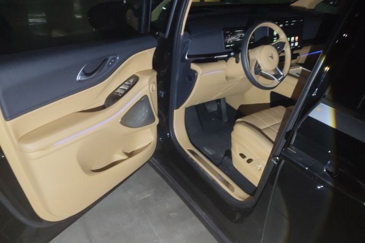 Used VOYAH Dream 2025 PHEV Four-Wheel-Drive Flagship Version – Qiankun Edition