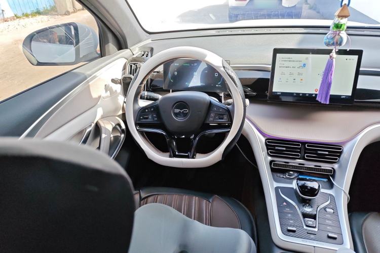 Used BYD Song Pro New Energy 2024 HONOR Edition DM-i 71KM Navigation Model
