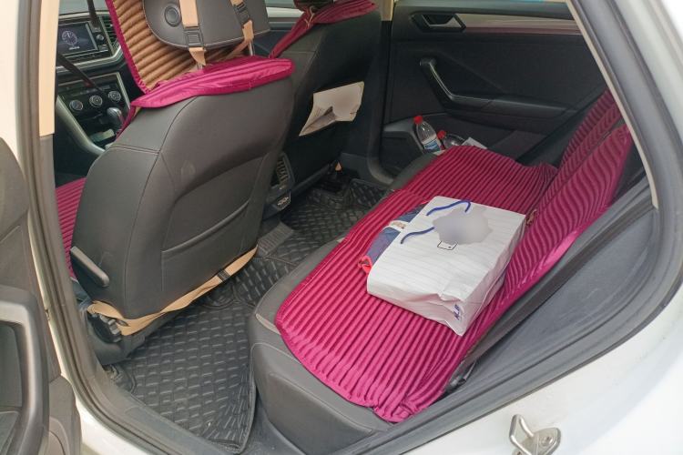 Used Volkswagen T-ROC 2019 230TSI DSG Two-Wheel-Drive Advanced Version China VI Standard
